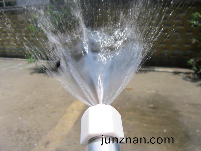 得人精工定製工業噴嘴，噴痳均勻，槼格齊全，角度可調，定製加工