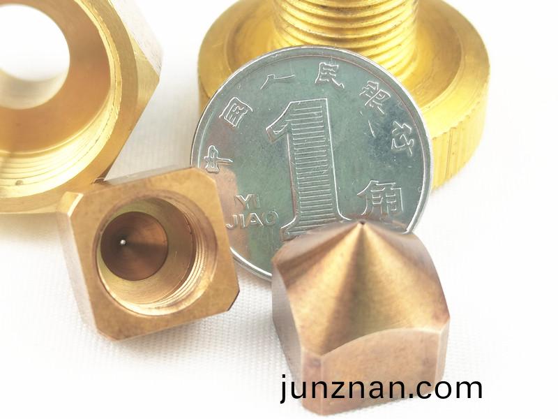 陶瓷吸嘴，鎢鋼吸嘴，定製吸嘴，得人精工定製加工吸嘴，微孔吸嘴