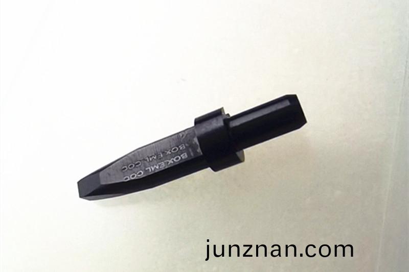 陶瓷吸嘴，鎢鋼吸嘴，定製吸嘴，得人精工定製加工吸嘴，微孔吸嘴