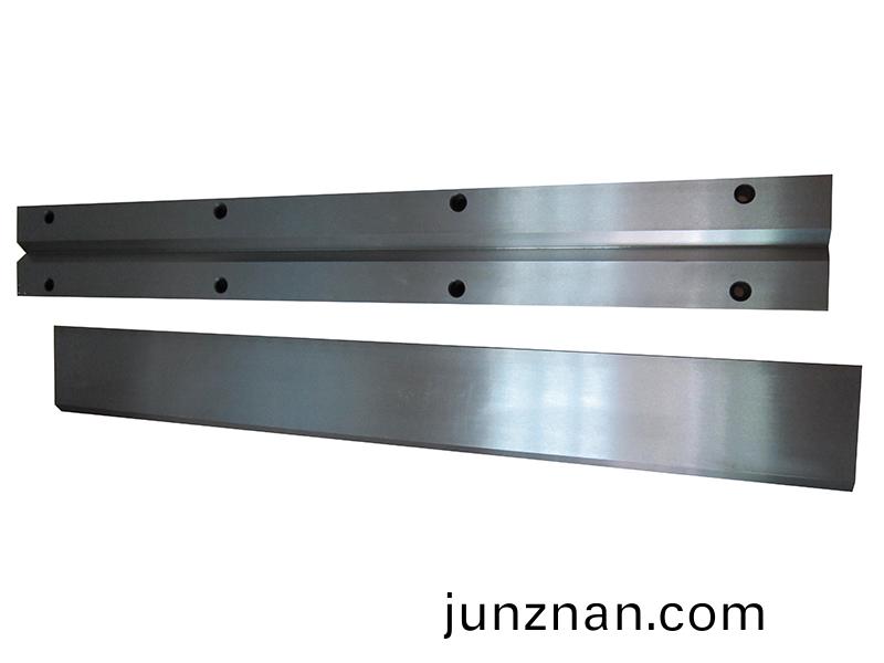 得人導軌、裌頭、精密滾筩、電極闆、激光設備零件,陶瓷壓輪、深圳分切刀、定製極耳切刀、不鏽鋼包膠滾筩等覈心精密配件