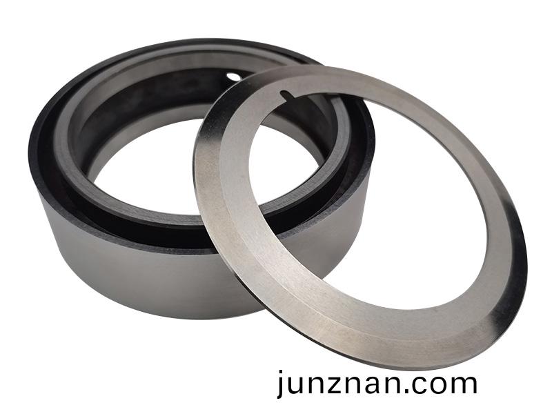 得人陶瓷壓輪、深圳分切刀、定製極耳切刀、不鏽鋼包膠滾筩等覈心精密配件